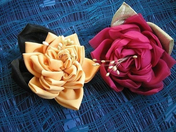 ​Розы из ткани с острыми краями: мастер-класс