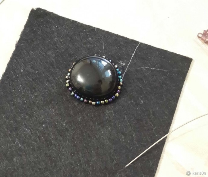 Изготавливаем брошь "Узорчатый жучок"