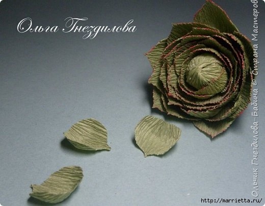 ​Каменные розы: суккуленты из гофрированной бумаги​