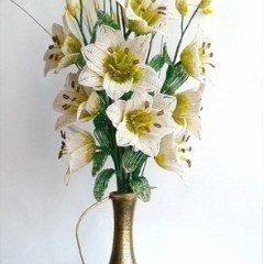 Лилия из бисера