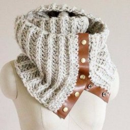 Шарф-снуд с отделкой из экокожи с кнопками: мастер-класс