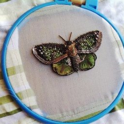 ​Вышиваем бабочку