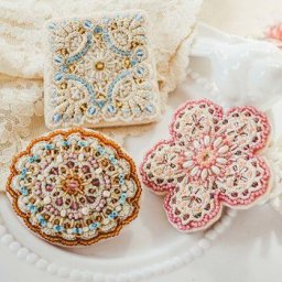 Делаем нежную брошь