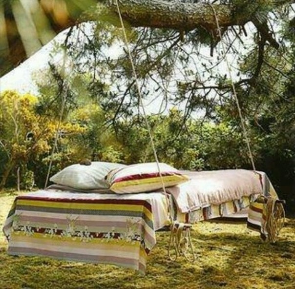 Качели-кровать из поддонов: комфорт из подручных средств