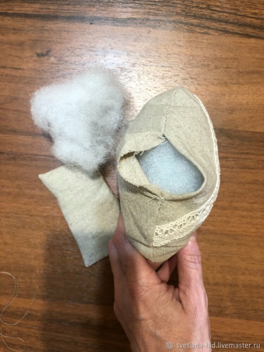 Игольница с вышивкой и запахом лаванды Игольница с вышивкой и запахом лаванды