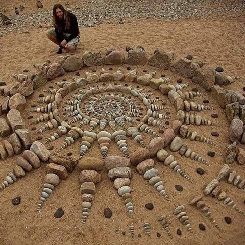 Невероятные скульптуры из камней
