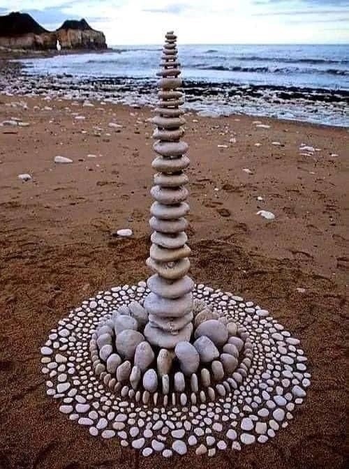 Невероятные скульптуры из камней