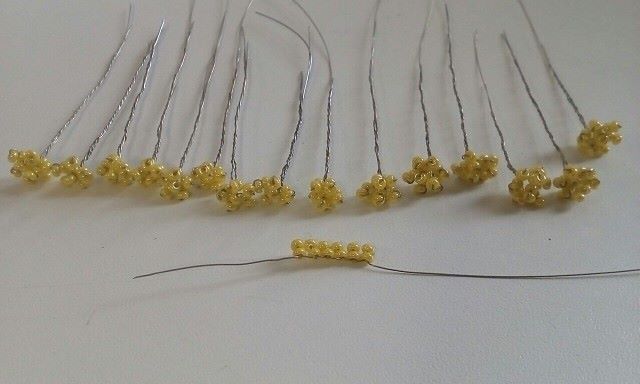 Нежные васильки из бисера Нежные васильки из бисера