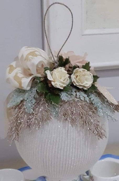 Варианты декора елочных шаров