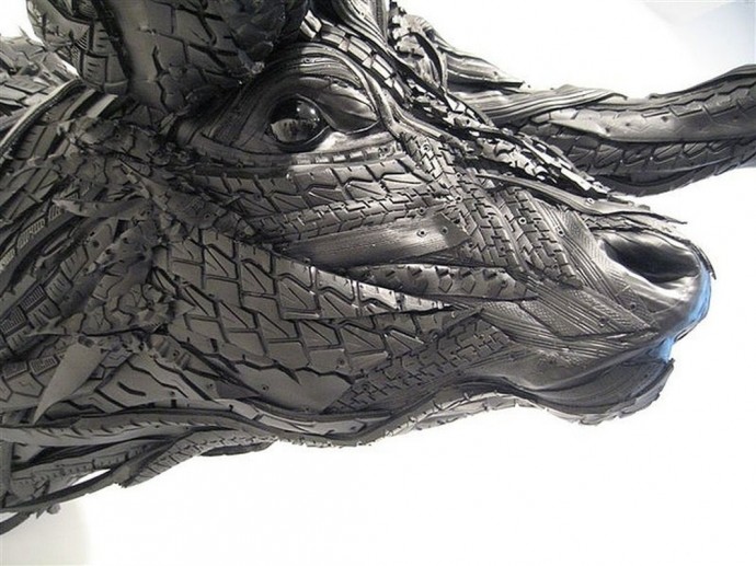 Животные из старых шин: неожиданные идеи для творчества