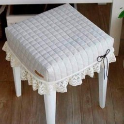 ​Чехол с кружевом для табурета