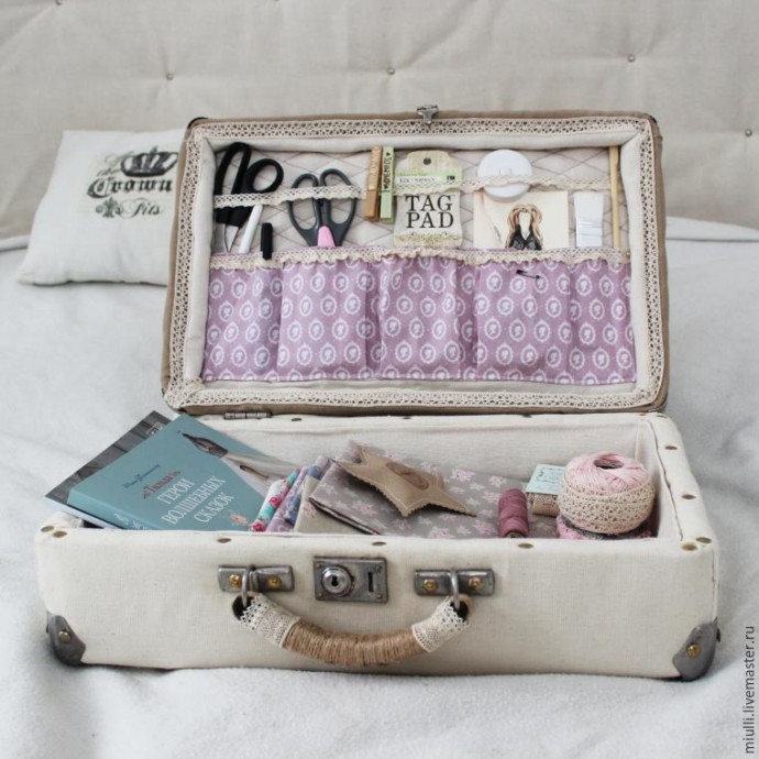 Чудесные чемоданчики для рукодельниц