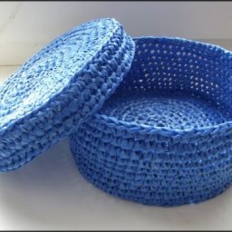 Корзина из пакетов крючком