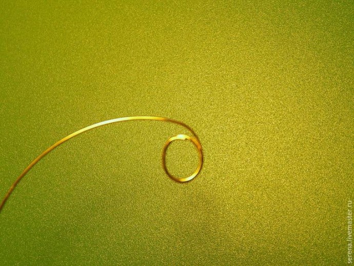 Кафф с пером