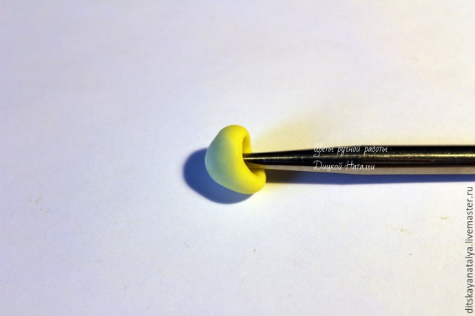 Кальцеолярия из полимерной глины