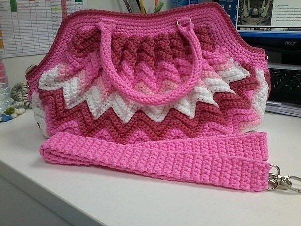 Вязаная сумочка