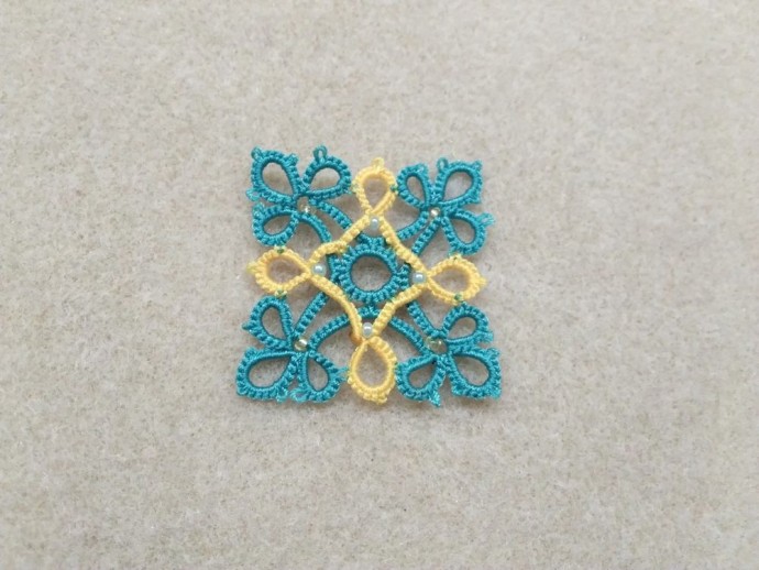 Зажим в технике фриволите