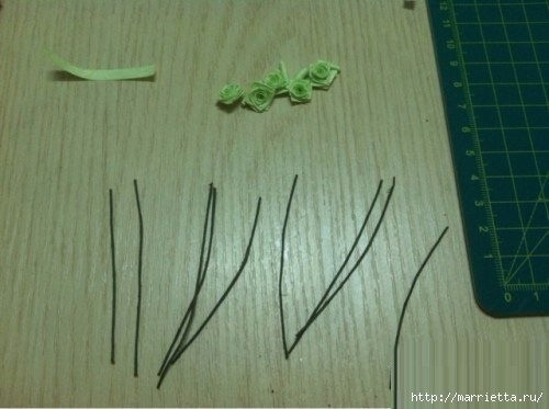 Миниатюрные букетики цветов из бумаги