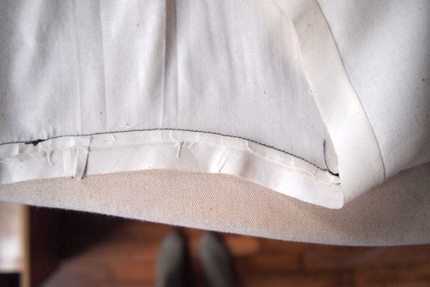 Обработка горловины косой бейкой