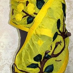 Валяние шарфа в технике нунофелтинг: рисунок шерстью на шелке