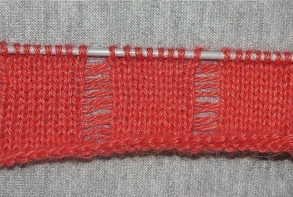 Вяжем цветок на спицах