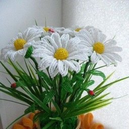 Букет ромашек из бисера
