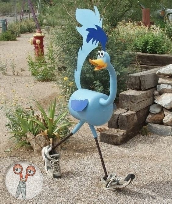 ​Фигуры из пластиковых бутылок