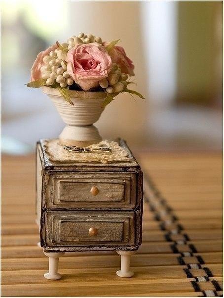 Маленький шебби-комодик из спичечных коробков