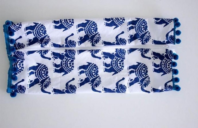 ​Подушка-валик: мастер-класс