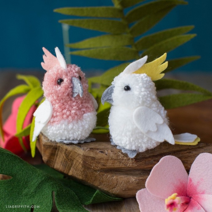 Помпоны! Помпоны...