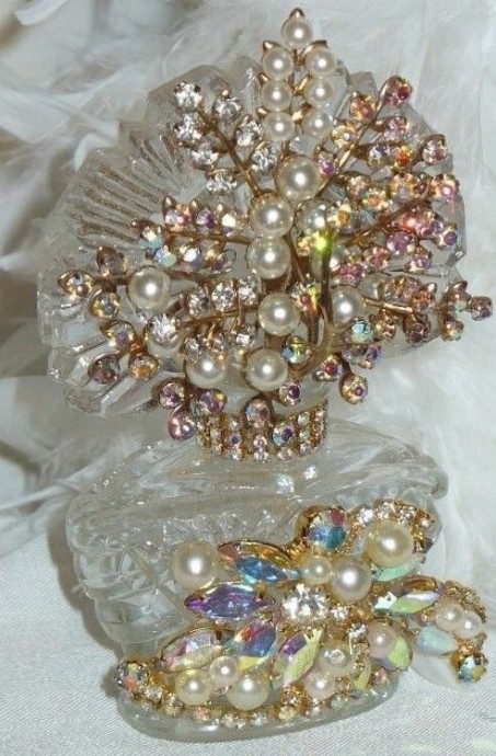 Шикарные флаконы для духов: идеи для вдохновенного творчества