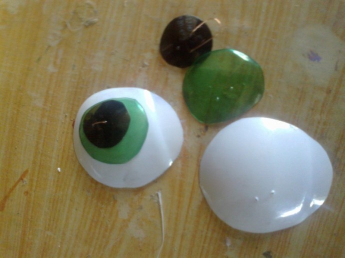 Попугай Кеша из пластиковых бутылок