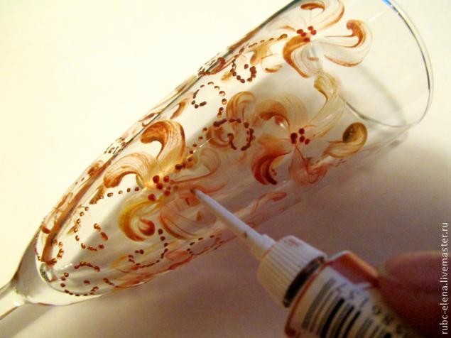 Красиво расписываем бокалы