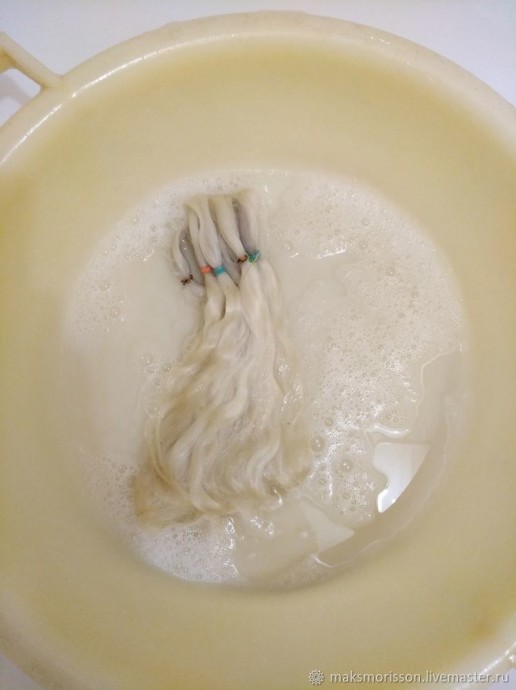 Трессы для интерьерных кукол