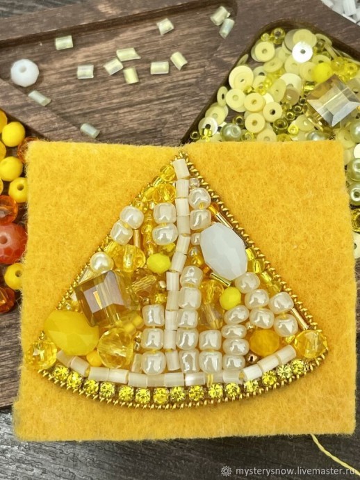Лимончик из бисера