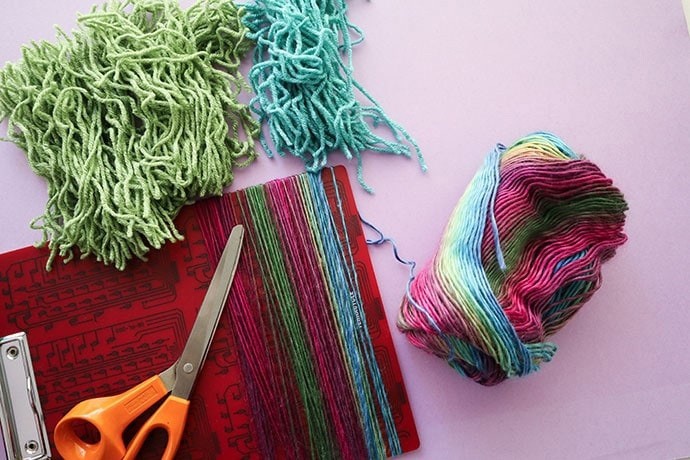 Лохматый чехол на подушку Лохматый чехол на подушку