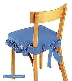 Украшаем стулья чехлами