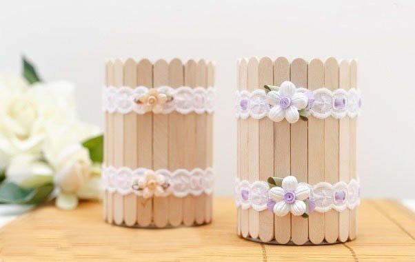 Вазочки из банок и палочек от мороженого