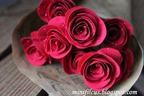 ​Делаем бумажные розы