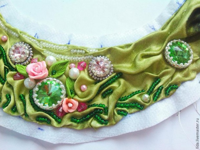 Шикарное колье "Утренняя роза"