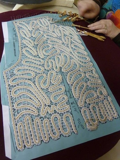 Немного из процесса плетения кружева