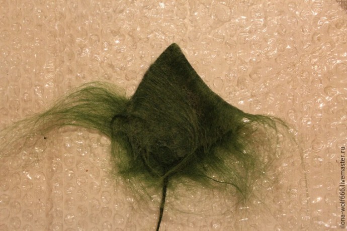 Шикарное колье с розой из войлока