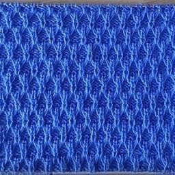 Оригинальный узор с вытянутыми петлями в вашу коллекцию