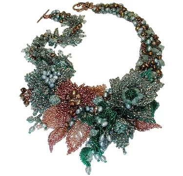 Украшения из бисера