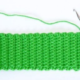 ​Вяжем резинку крючком