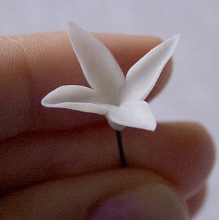 Букет сирени из холодного фарфора