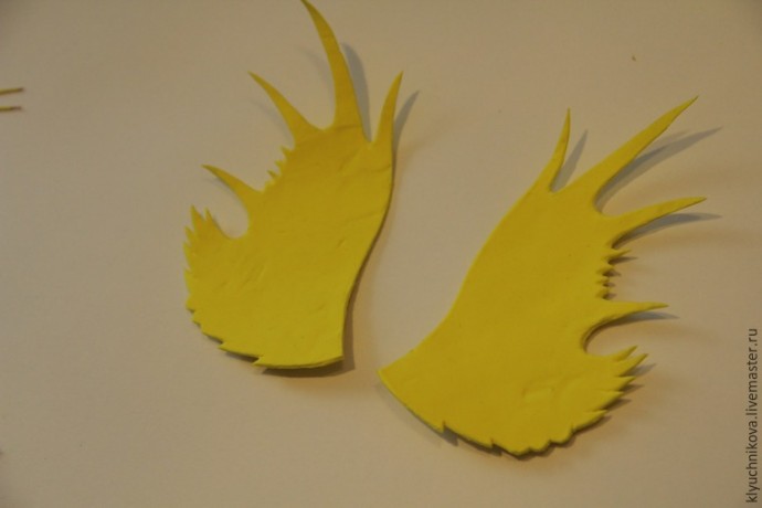 Лепим чудесного интерьерного дракончика из бархатного пластика