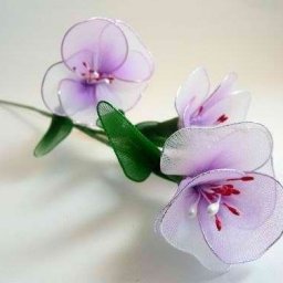 ​Нежные цветы из капрона