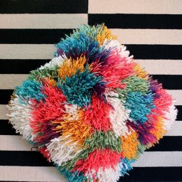 Лохматый чехол на подушку