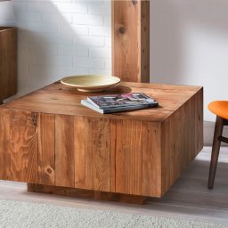 Кофейный столик из досок